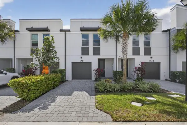 1764 Lindley Street, Mangonia Park, FL 33407