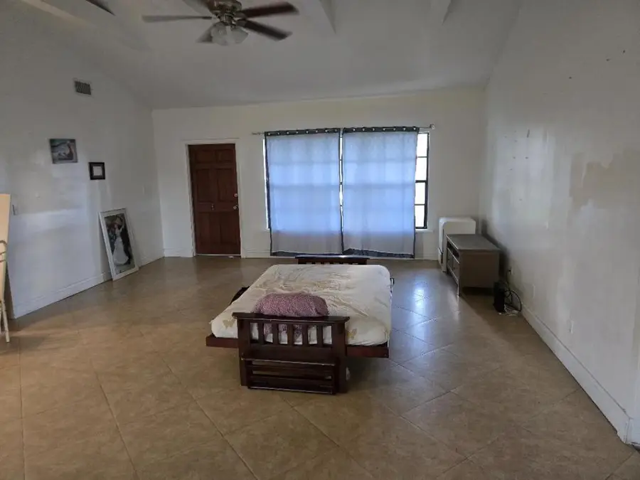 761 NW Bayshore Boulevard, Port Saint Lucie, FL 34983 - Image #2