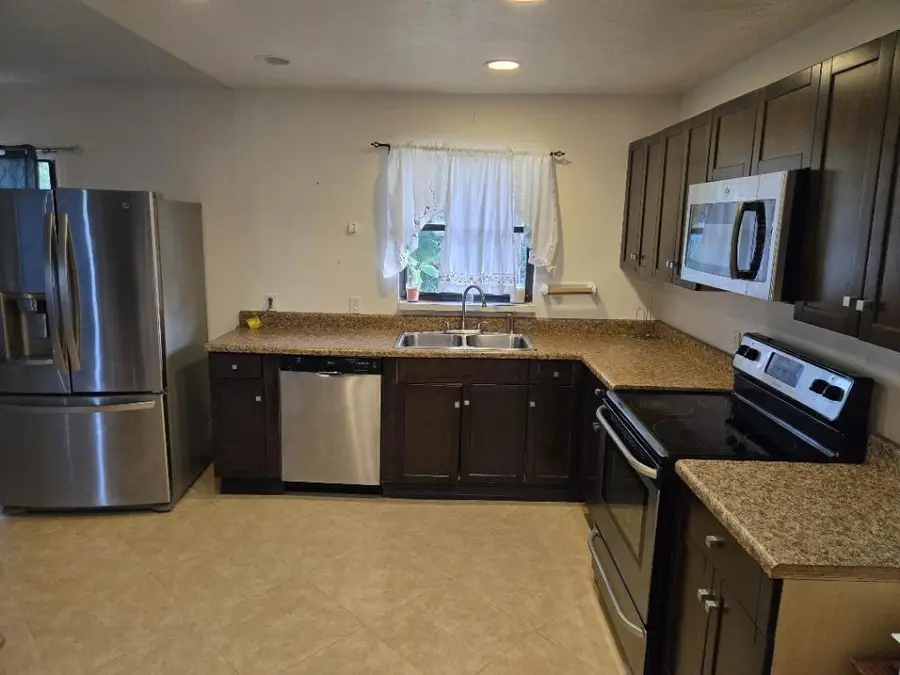 761 NW Bayshore Boulevard, Port Saint Lucie, FL 34983 - Image #3