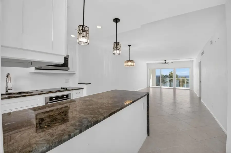 3101 S Ocean Boulevard #514, Highland Beach, FL 33487 - Image #2