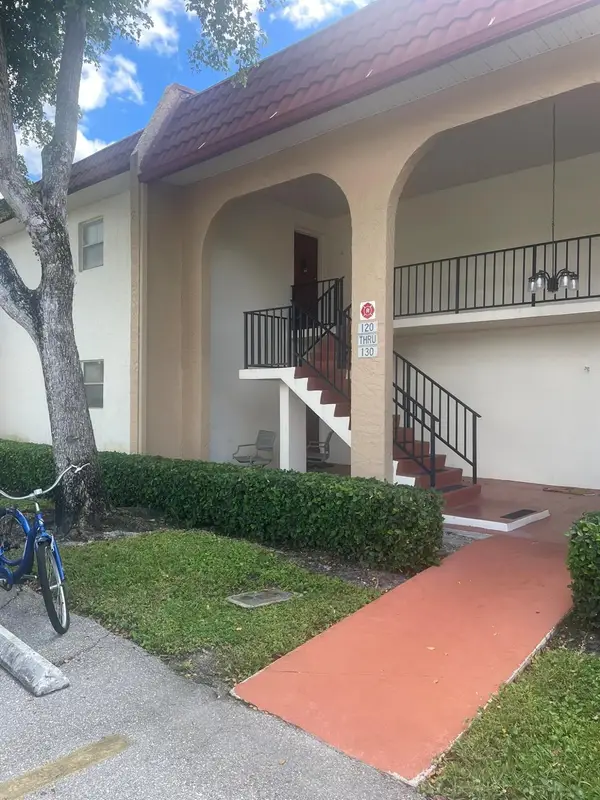 130 Lake Dora Drive, West Palm Beach, FL 33411