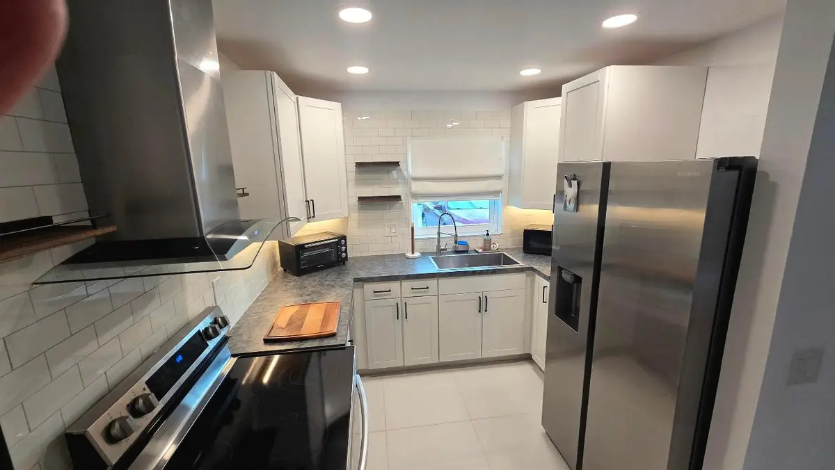 2568 Dudley Drive E #G, West Palm Beach, FL 33415 - Image #1