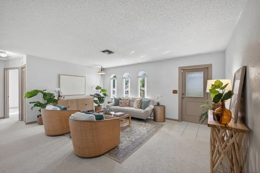 142 W Palmetto Road, Lake Worth, FL 33467 - Image #2