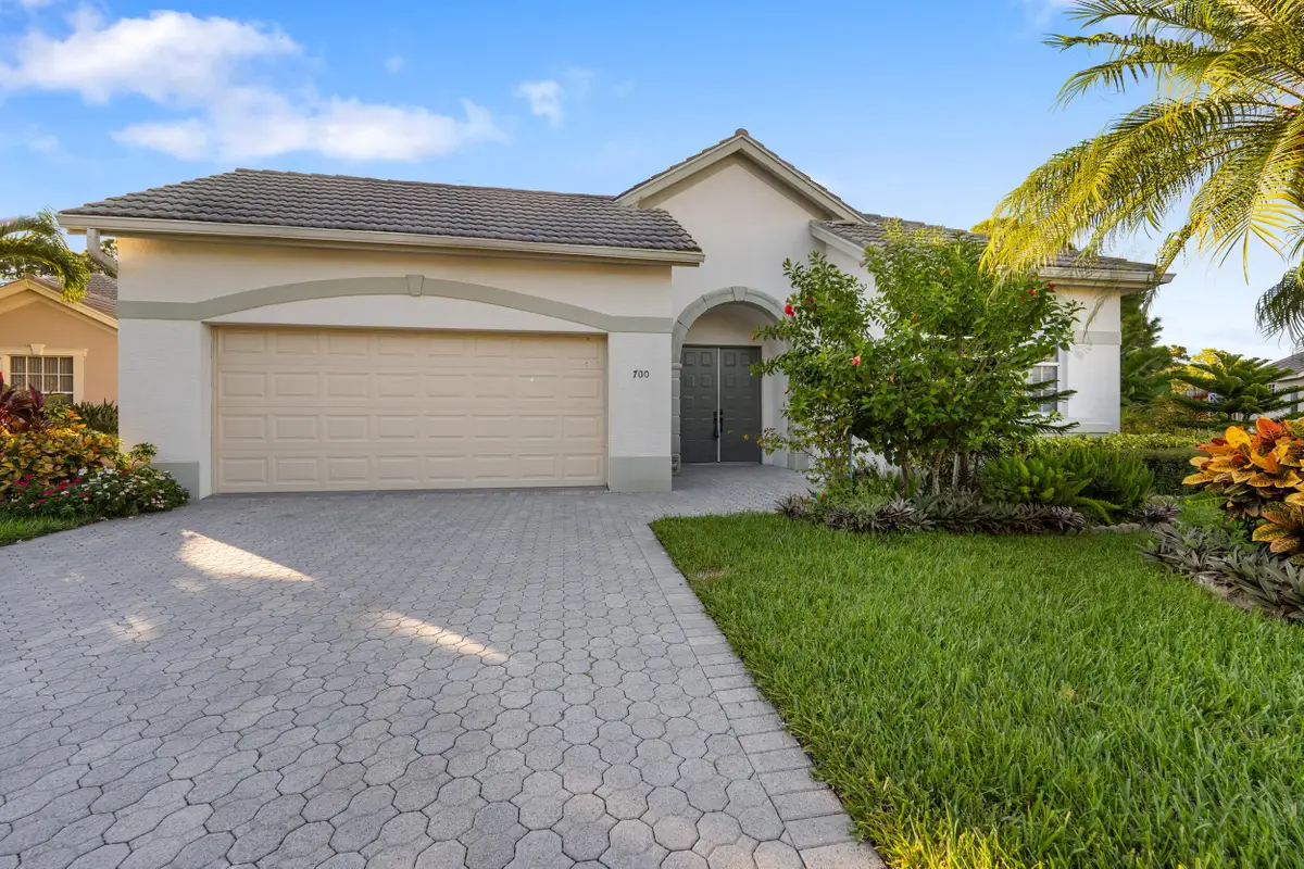 700 SW Great Exuma Cove, Port Saint Lucie, FL 34986 - #1