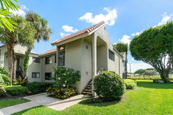 5533 Fairway Park Drive #204, Boynton Beach, FL 33437