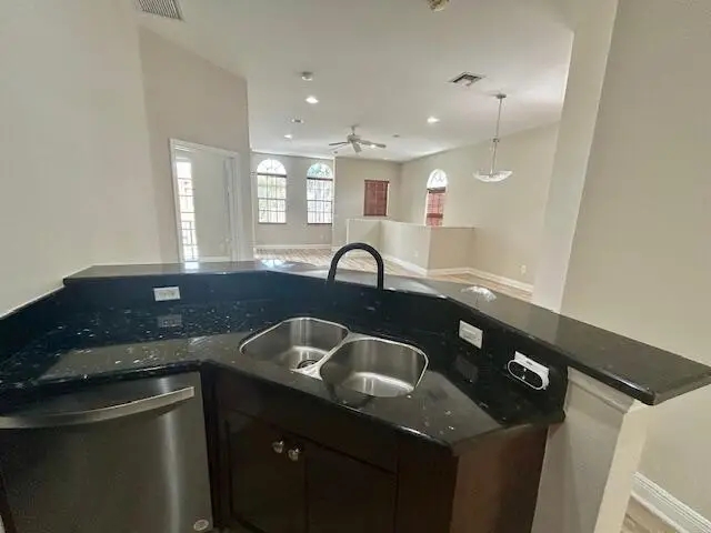 5865 Hampton Hills Boulevard, Tamarac, FL 33321 - Image #3