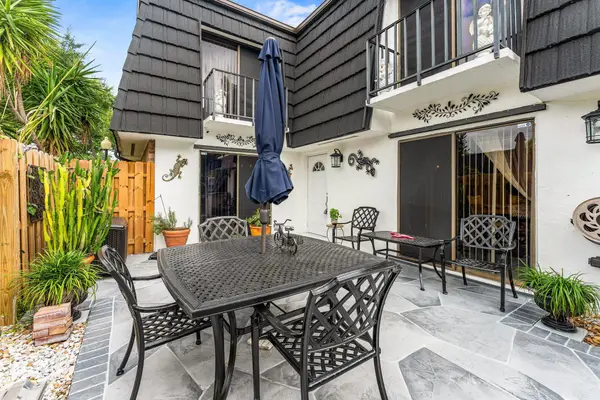 145 Woodland Road, Palm Springs, FL 33461