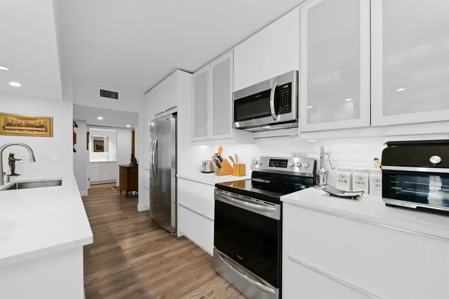 799 Jeffery Street #202, Boca Raton, FL 33487 - Image #3