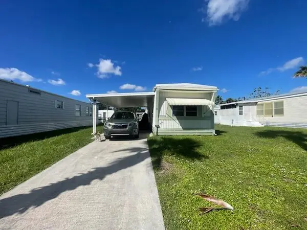 30 SE Flamenco Way, Port St Lucie, FL 34952