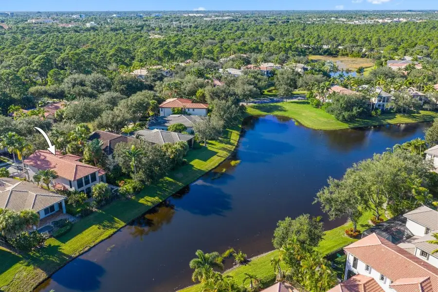 1820 Flower Drive, Palm Beach Gardens, FL 33410 - Image #2