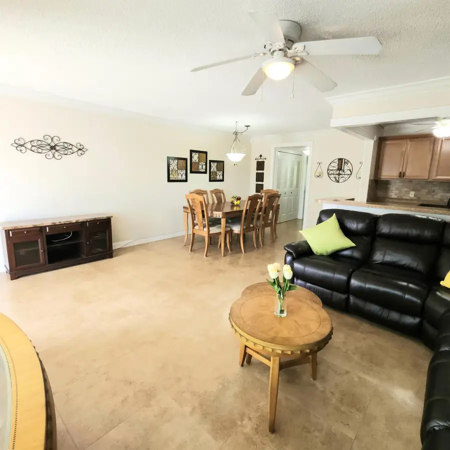 173 Kent J, West Palm Beach, FL 33417 - Image #3