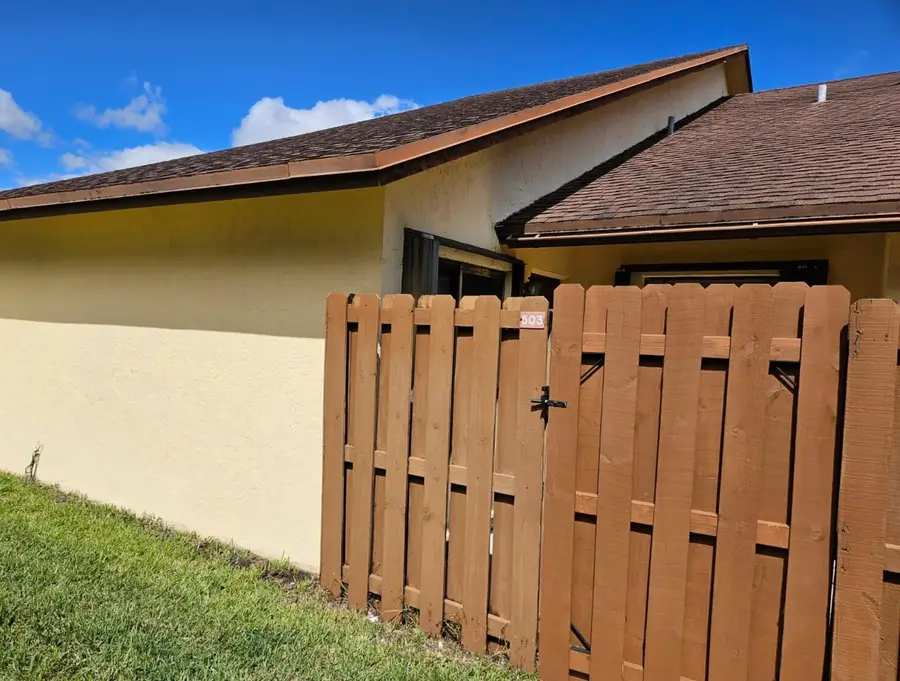 503 Springdale Circle #50 C, Palm Springs, FL 33461 - Image #2