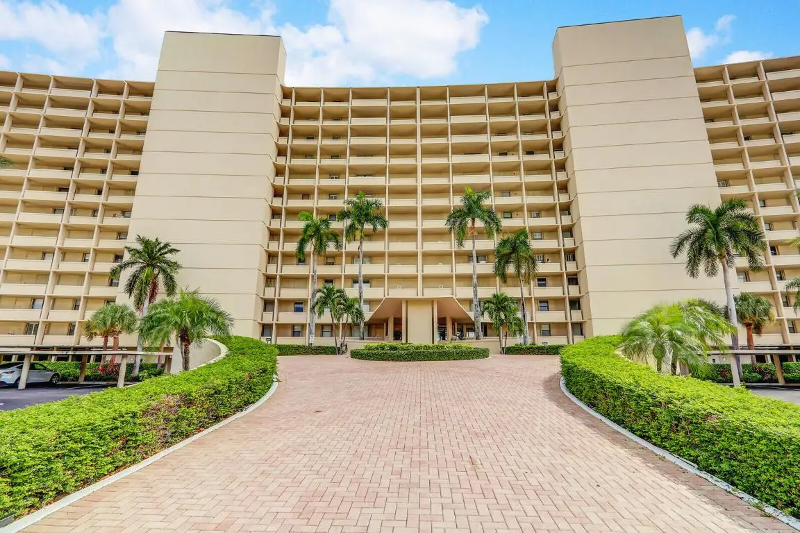 132 Lakeshore Drive #1117, North Palm Beach, FL 33408 - Image #1