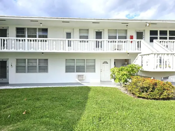 102 Easthampton E E, West Palm Beach, FL 33417