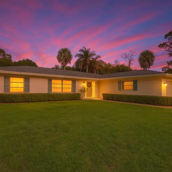 853 Palo Verde Court, Haverhill, FL 33415