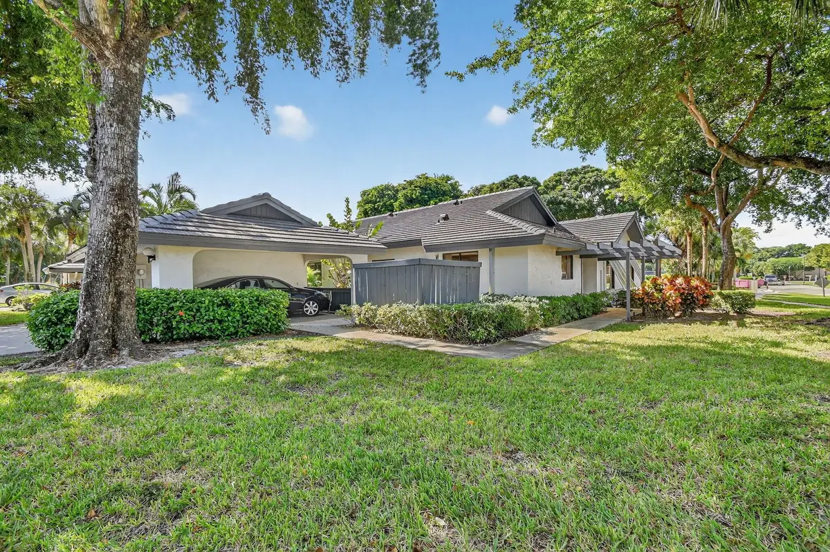 10101 Ashwood Place, Boynton Beach, FL 33437 - Image #1