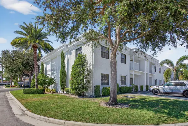 130 Cypress Club Drive #324, Pompano Beach, FL 33060