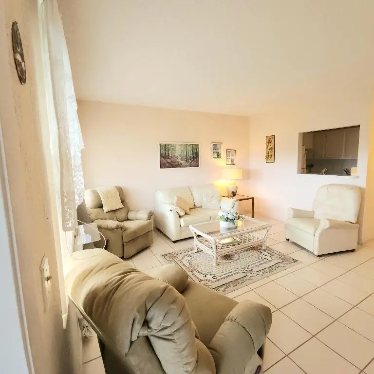164 Sheffield G, West Palm Beach, FL 33417 - Image #2