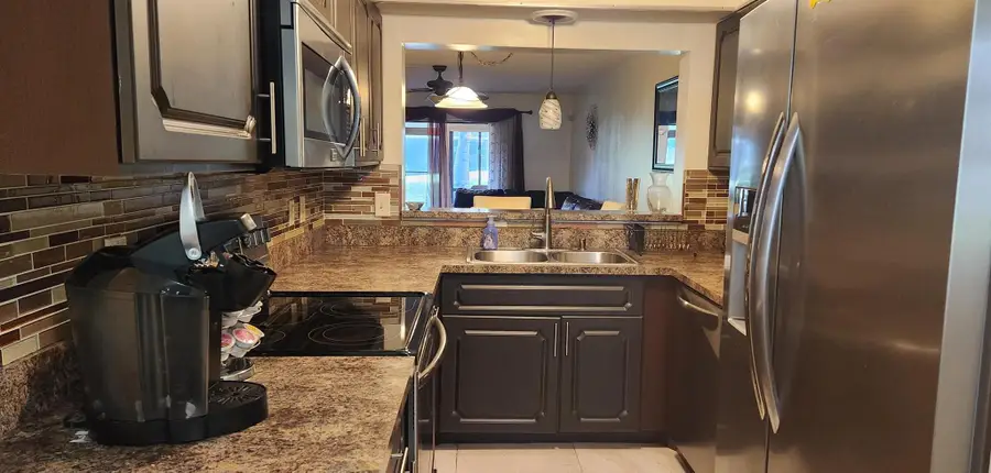 7855 Willow Spring Drive #711, Lake Worth, FL 33467 - Image #2