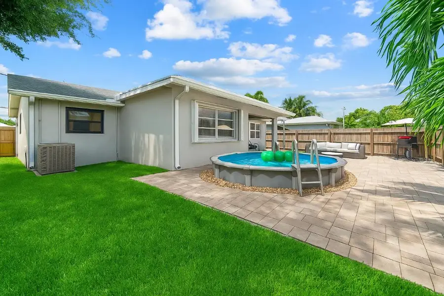 310 Wellesley Drive, Lake Worth Beach, FL 33460 - Image #3