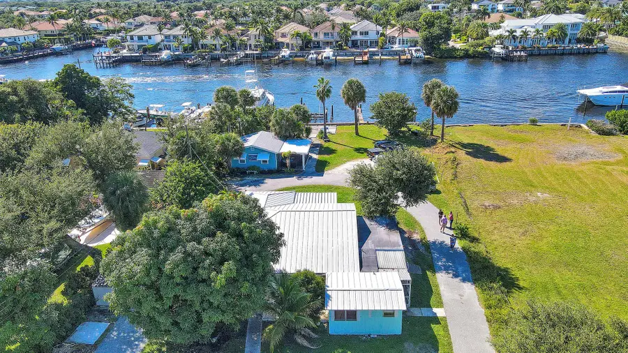 2031 Melody Lane, Palm Beach Gardens, FL 33410 - Image #3