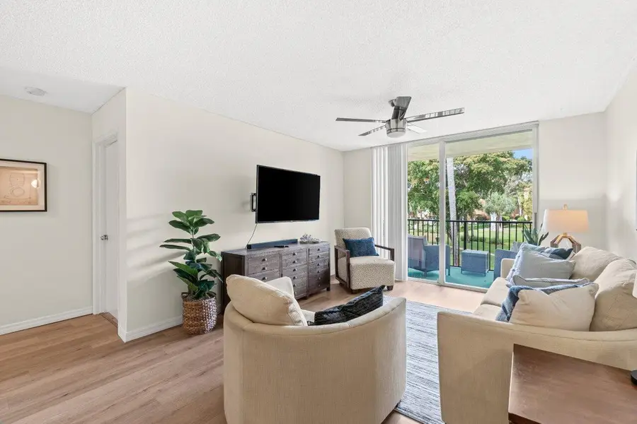 127 Yacht Club Way #206, Hypoluxo, FL 33462 - Image #2