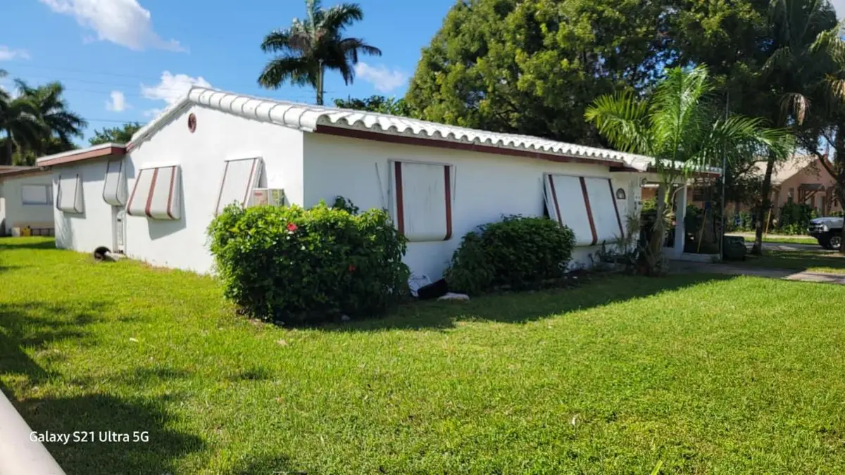 800 NE 3rd Street, Hallandale Beach, FL 33009 - #1