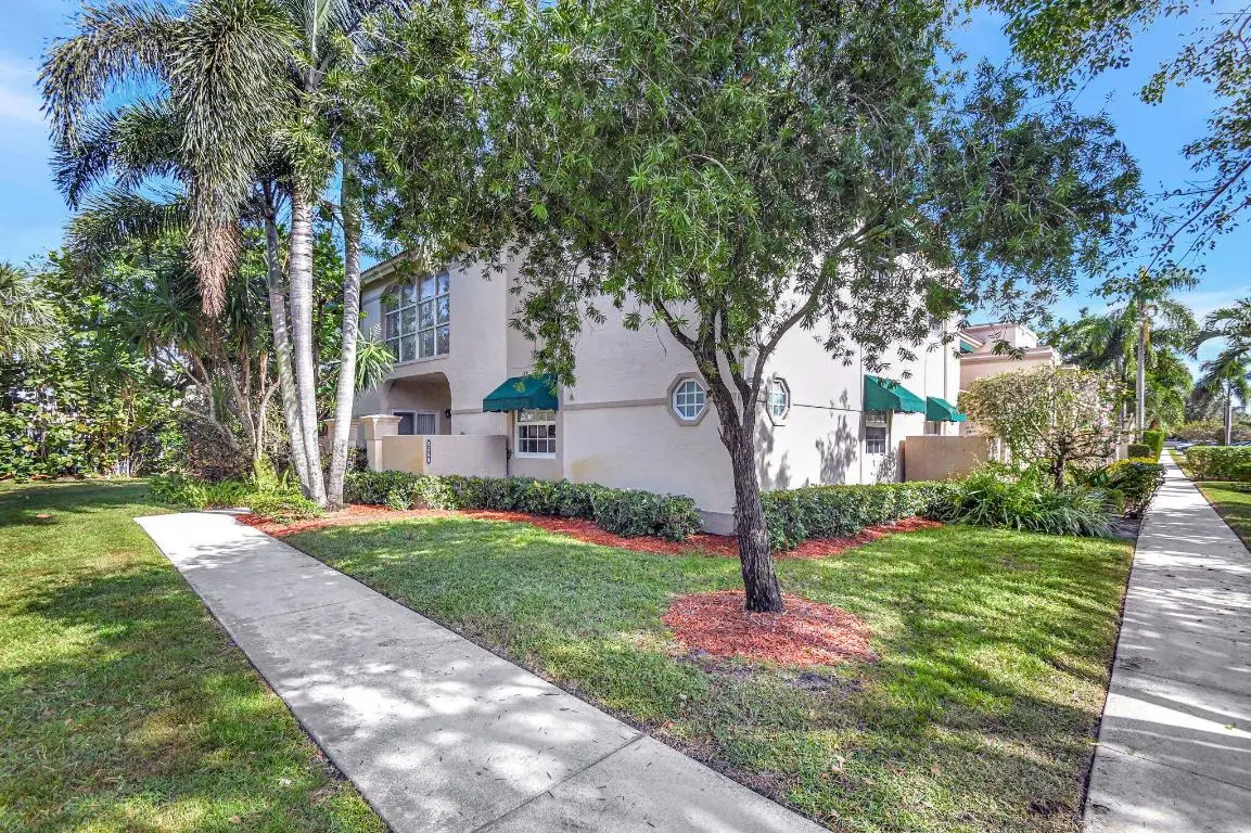 6569 Via Regina #6569, Boca Raton, FL 33433 - Image #1