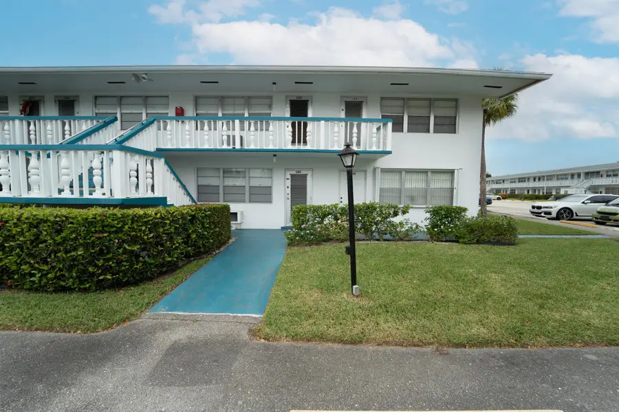 156 Berkshire #G, West Palm Beach, FL 33417 - Image #2