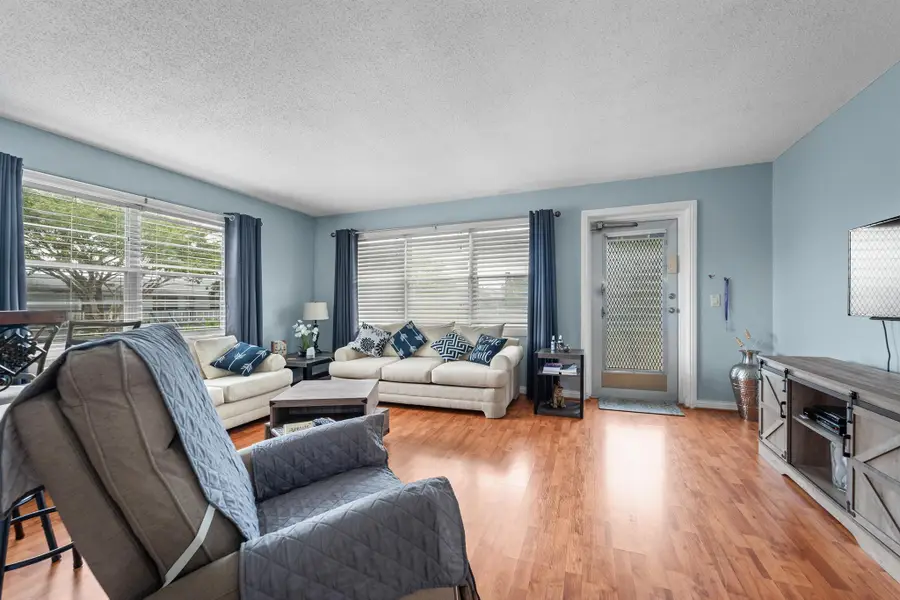 156 Berkshire #G, West Palm Beach, FL 33417 - Image #3