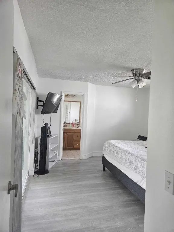 9761 NW 24th Place, Sunrise, FL 33322 - Image #3