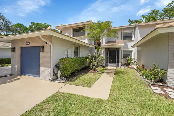 3335 Deer Creek Lake Shore Drive, Deerfield Beach, FL 33442