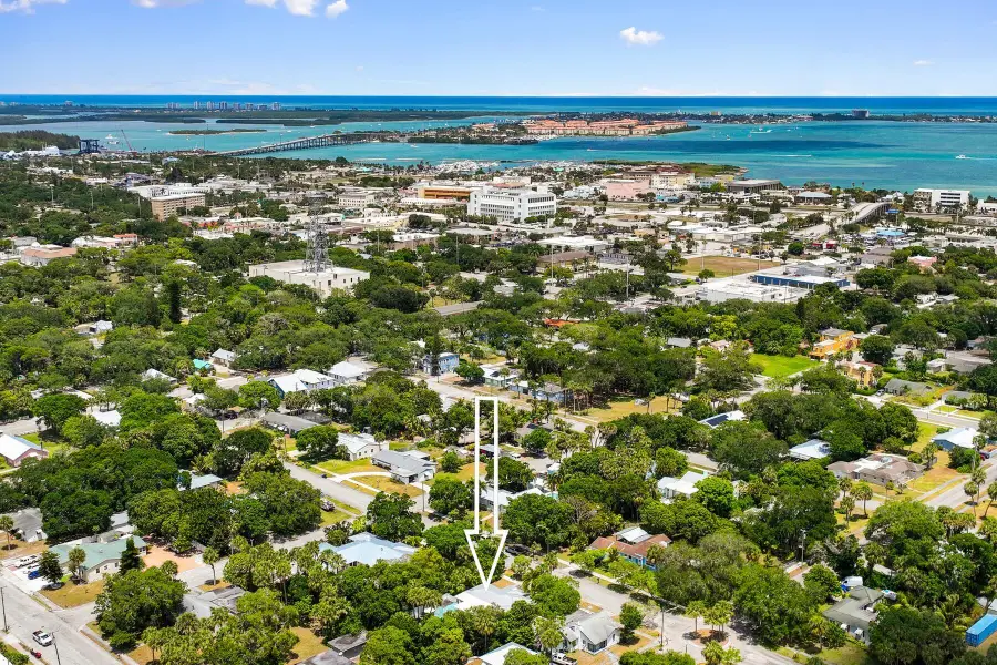 609 S 9th Street, Fort Pierce, FL 34950 - Image #2