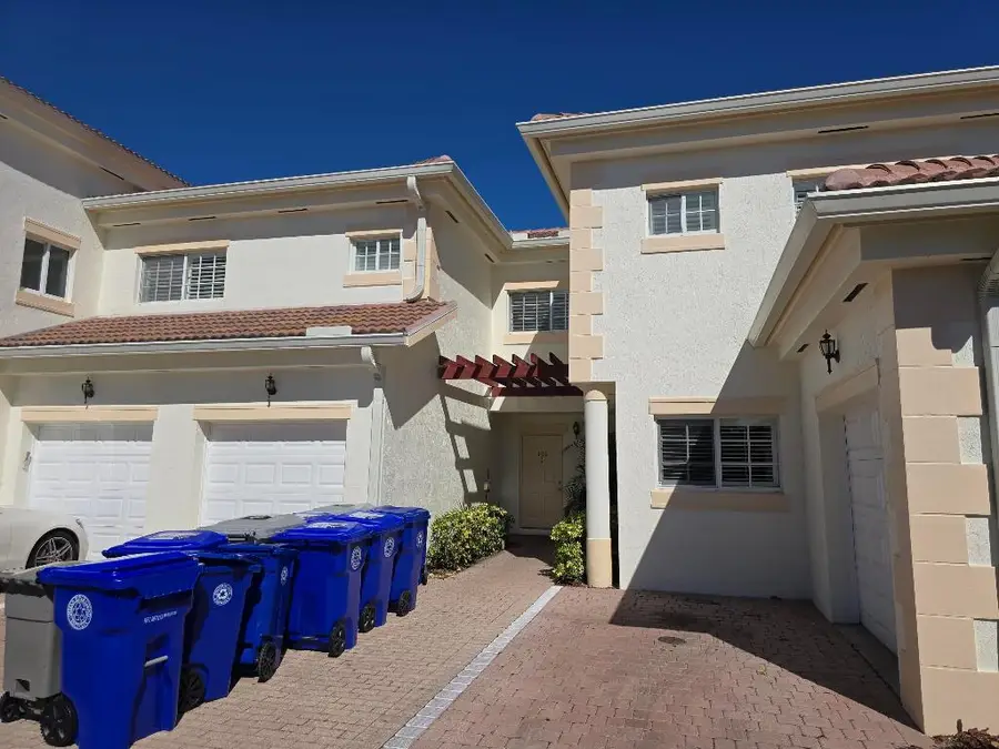 504 7th Square #103, Vero Beach, FL 32962 - Image #2