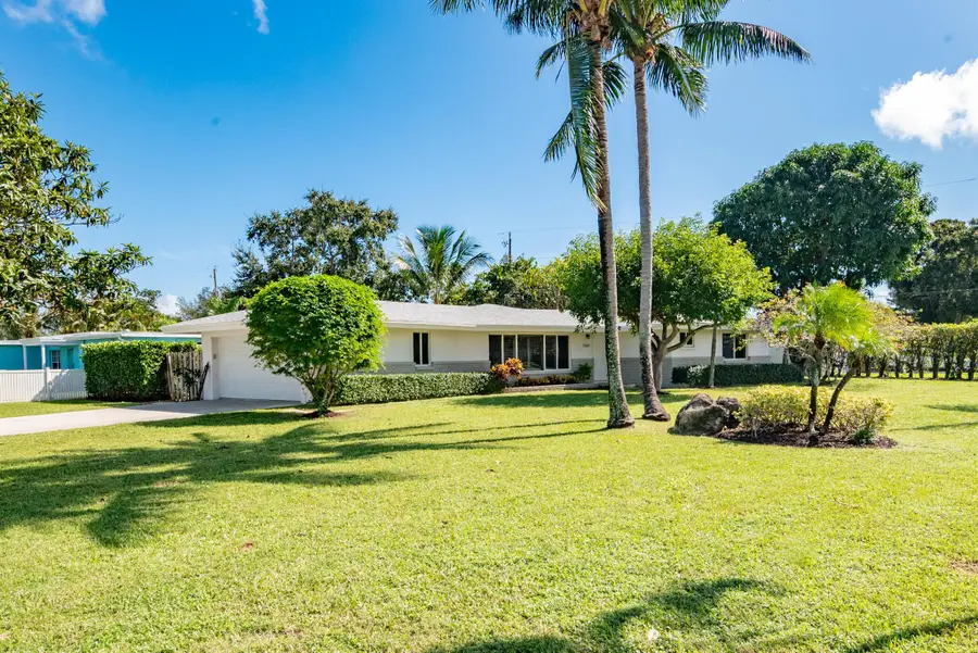 7504 Pine Tree Lane, Lake Clarke Shores, FL 33406 - Image #2