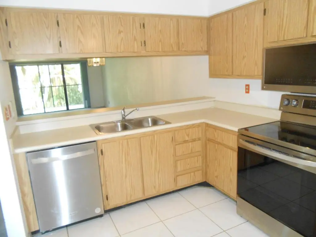 1601 Sabal Ridge Circle #G, Palm Beach Gardens, FL 33418 - Image #1