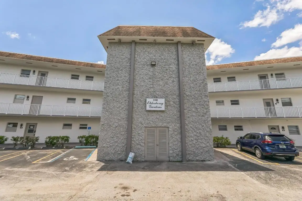 5102 NW 36th Street #408, Lauderdale Lakes, FL 33319 - Image #1