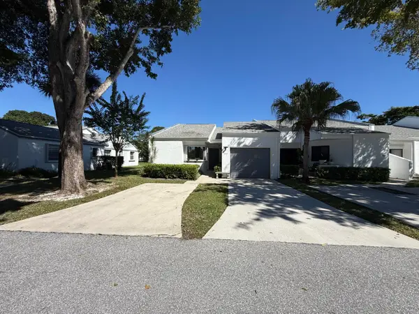 242 Par Drive, Royal Palm Beach, FL 33411