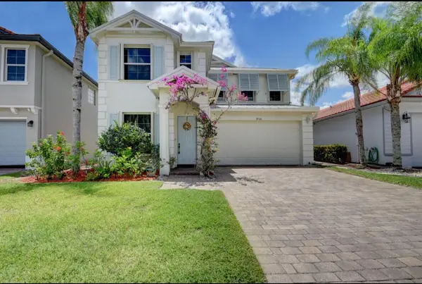8726 Tally Ho Lane, West Palm Beach, FL 33411