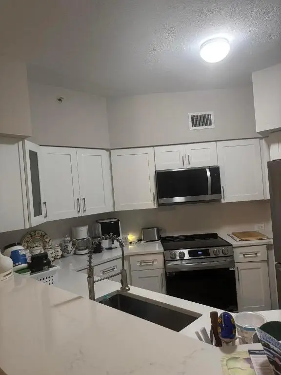 350 Crestwood Circle #106, Royal Palm Beach, FL 33411 - Image #2