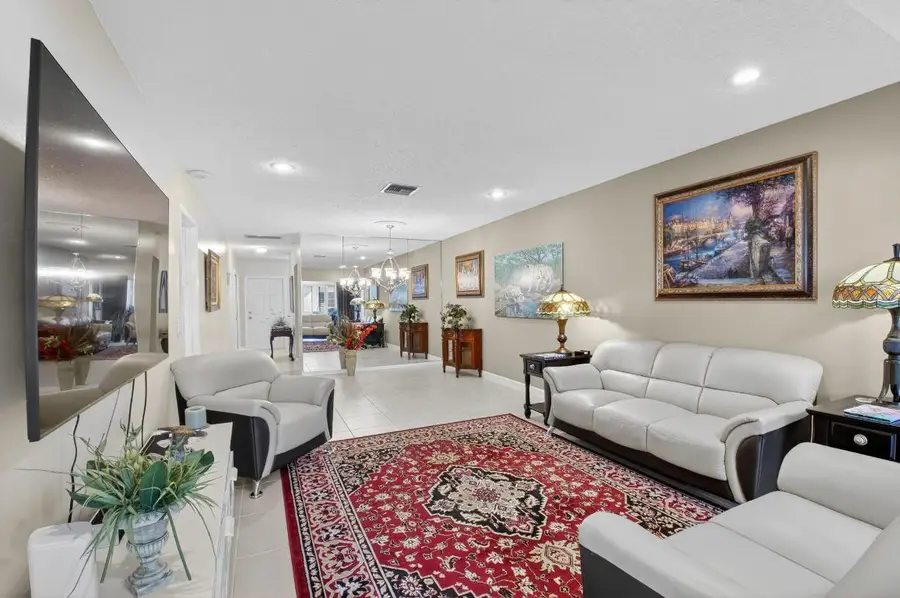 1141 Violet Terrace #202, Delray Beach, FL 33445 - Image #2