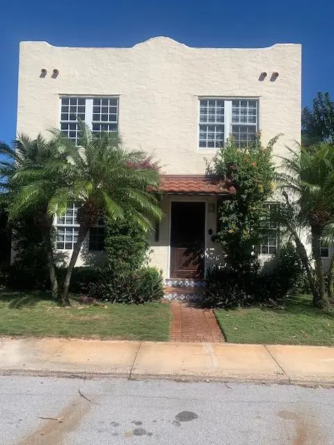 217 Lytton Court, West Palm Beach, FL 33405