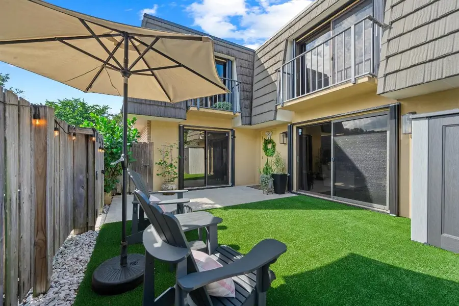 302 3rd Way, West Palm Beach, FL 33407 - Image #3