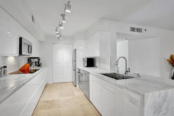 3237 Clint Moore Road #108, Boca Raton, FL 33496