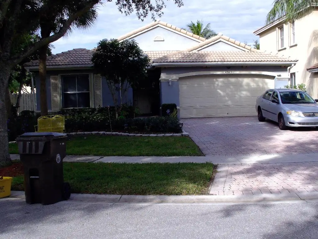 4342 Onega Circle, West Palm Beach, FL 33409 - Image #1