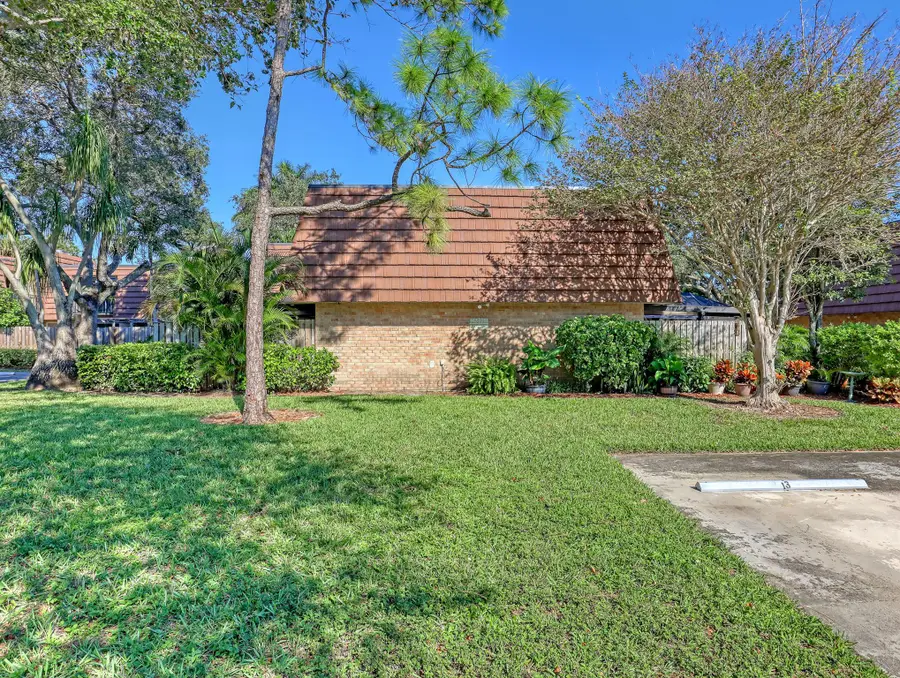 1415 14th Lane, Palm Beach Gardens, FL 33418 - Image #3