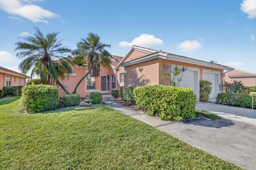 5634 Royal Lake Circle, Boynton Beach, FL 33437 - Image #3