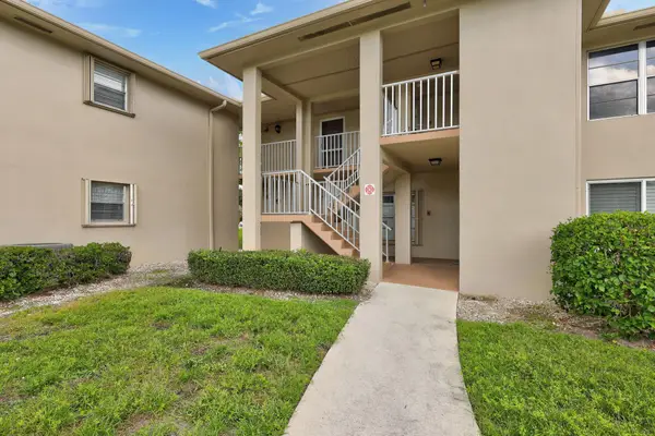21 Lake Vista Trail #101, Port St Lucie, FL 34952