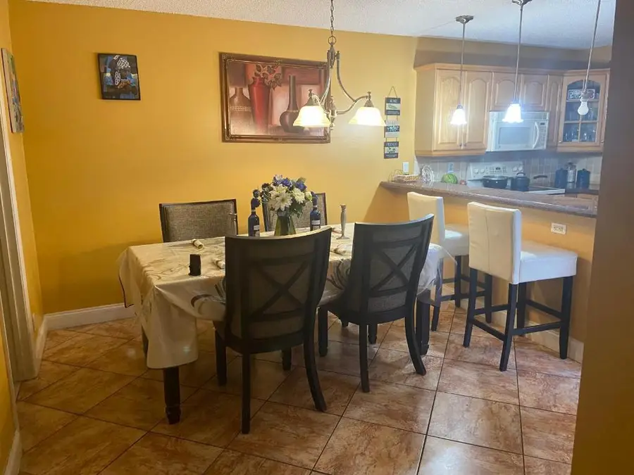 562 Springdale Circle #56-B, Palm Springs, FL 33461 - Image #3