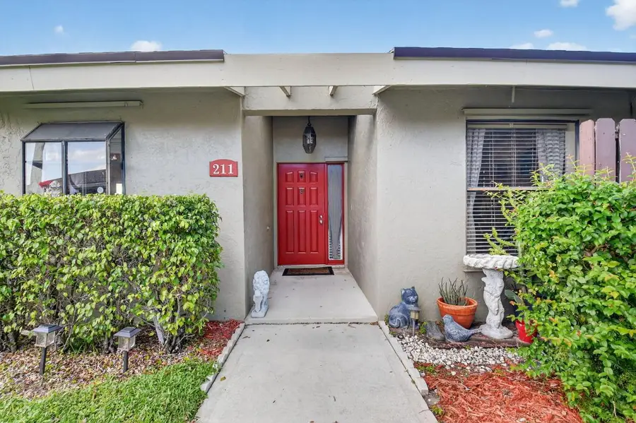 211 Meadows Drive, Boynton Beach, FL 33436 - Image #3